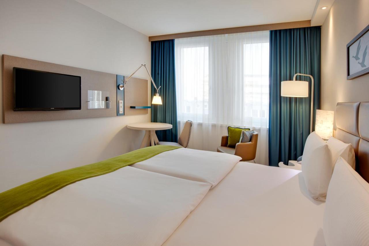 Holiday Inn Berlin City East Side, An Ihg Hotel Екстер'єр фото