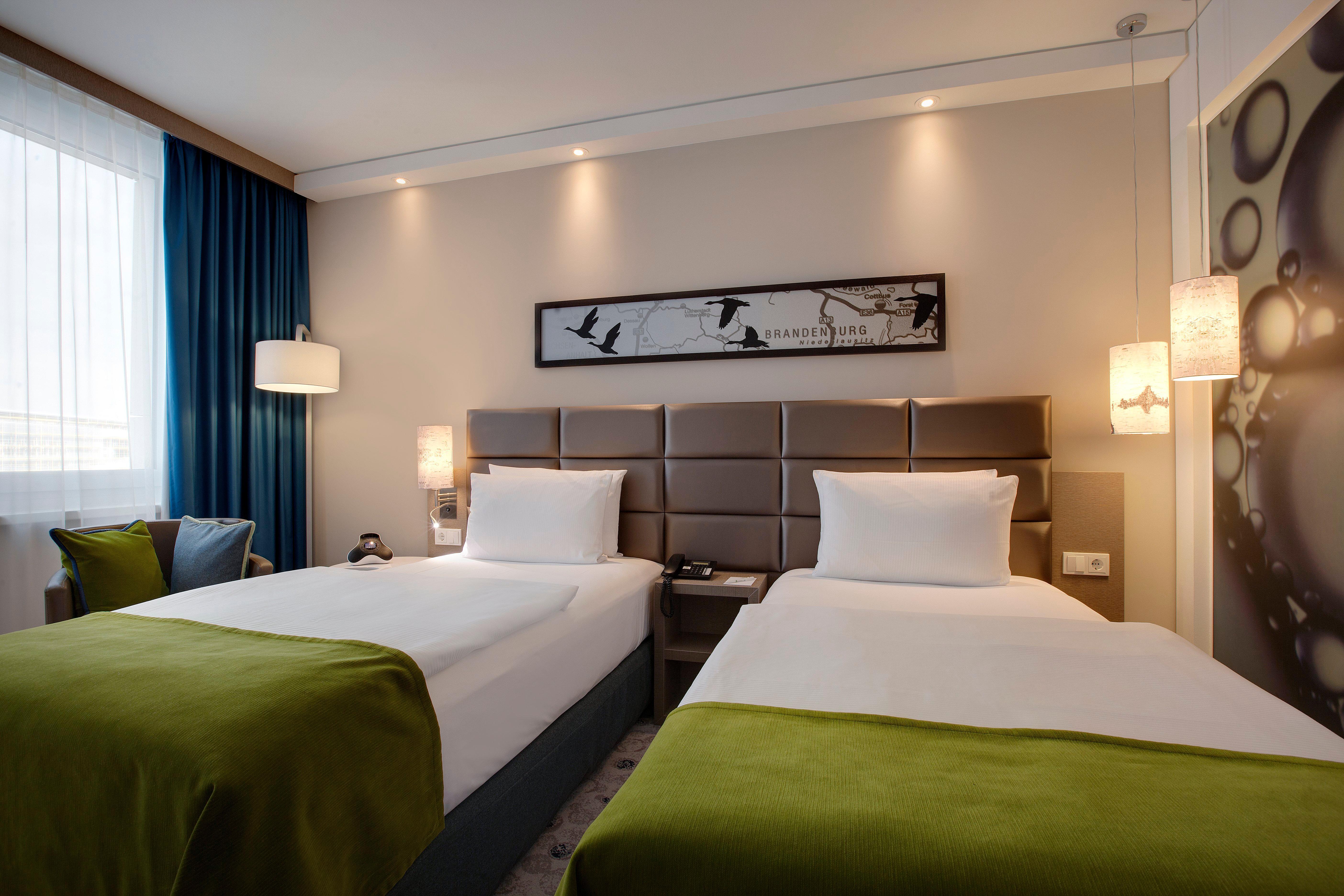 Holiday Inn Berlin City East Side, An Ihg Hotel Екстер'єр фото